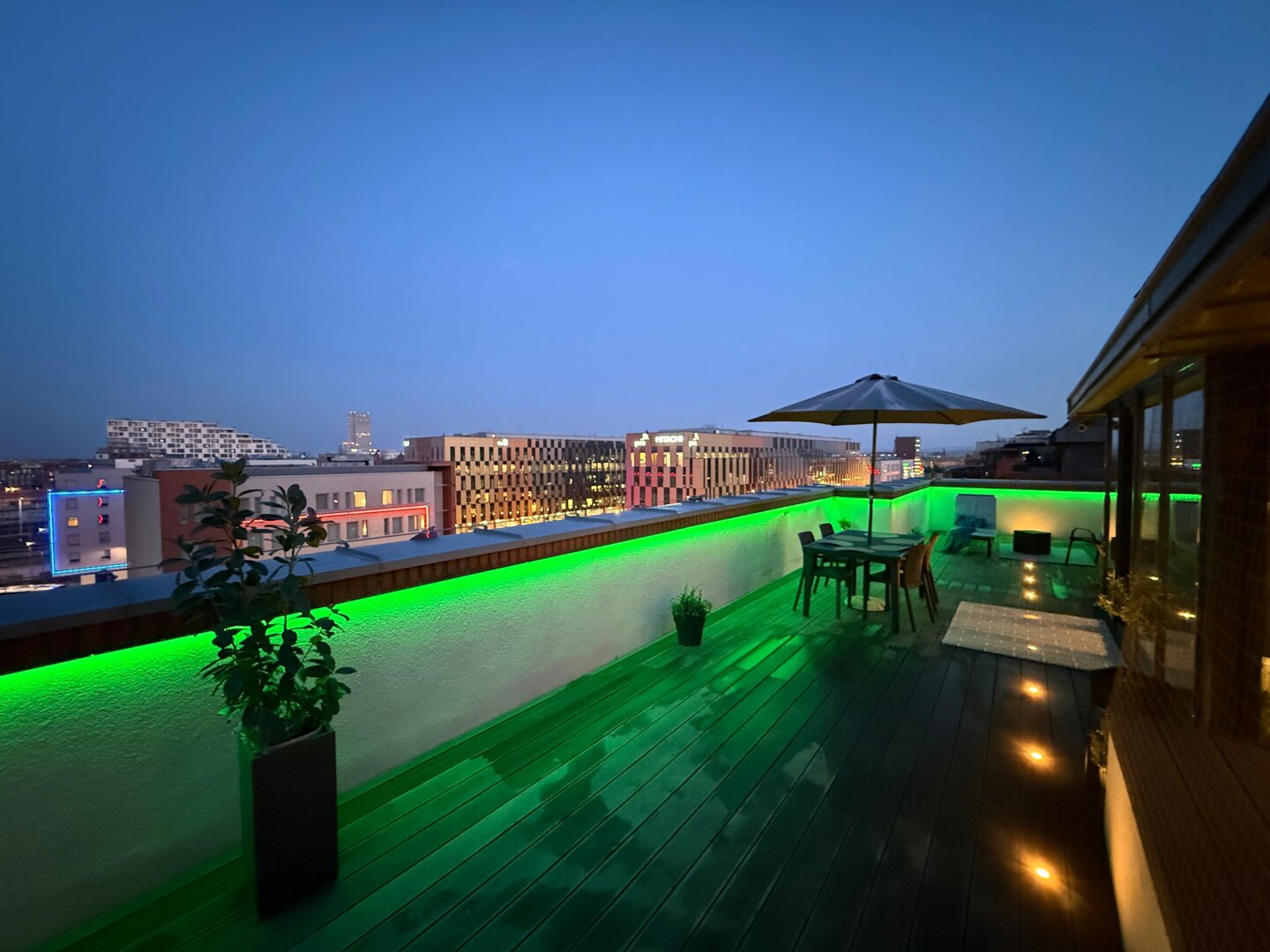 Przestronny Penthouse z 2 sypialniami, dużym tarasem i parkingiem w Kompleksie Angel City 71m² - A12 Przestronny Penthouse z 2 sypialniami, dużym tarasem i parkingiem w Kompleksie Angel City 71m² - A12